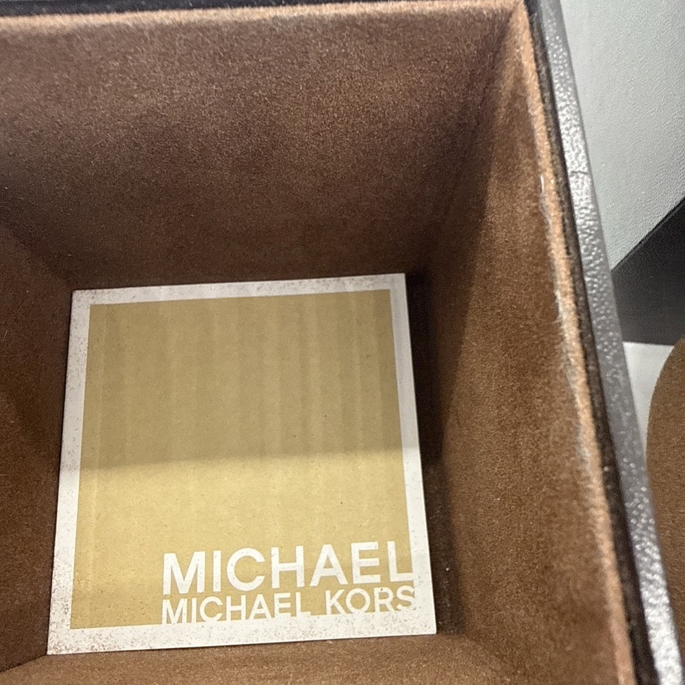 Michael Kors Bradshaw Rose Gold-Toned Stainless Steel Women's Chronograph A21 - Picture 3 of 3